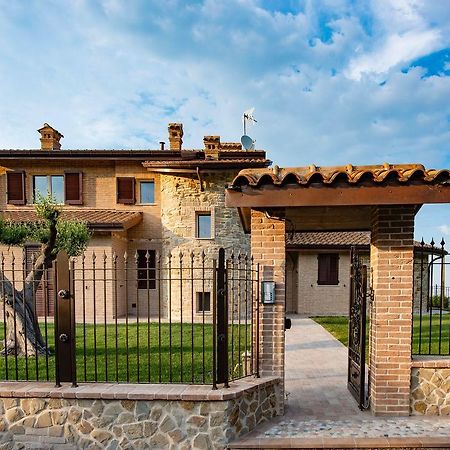 B&B Madonna Carradori Country Offagna ภายนอก รูปภาพ