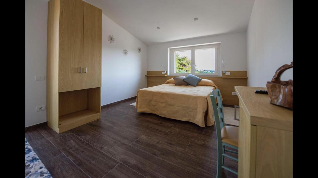 B&B Madonna Carradori Country Offagna ภายนอก รูปภาพ